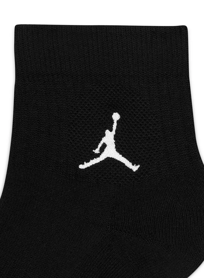 جوردن 3 pack Jordan Everyday Cushioned Ankle Socks