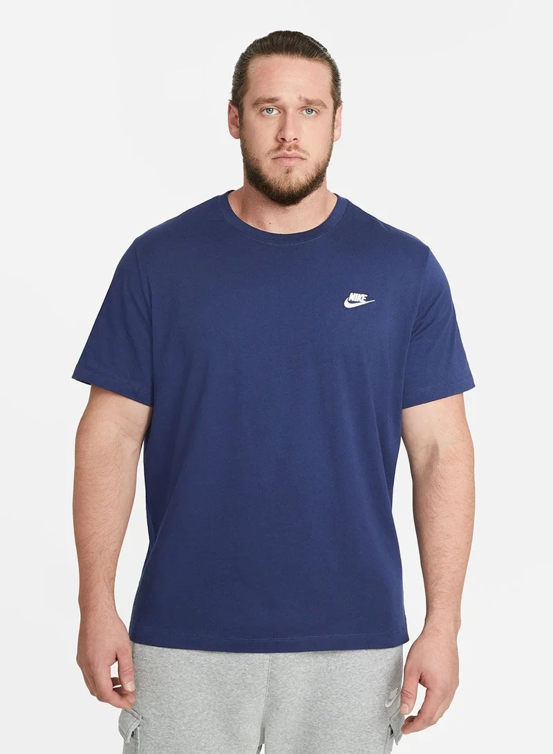 Nike Men's Sportswear Club T-Shirt