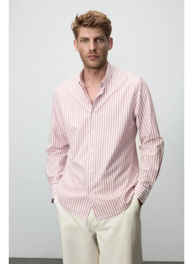 Grimelange RISTO Men's button-down shirt, red, with collar and cuffs, fabric that reduces ironing needs after washing.