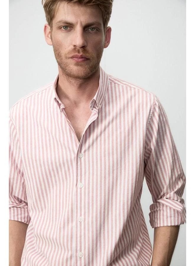 Grimelange RISTO Men's button-down shirt, red, with collar and cuffs, fabric that reduces ironing needs after washing.