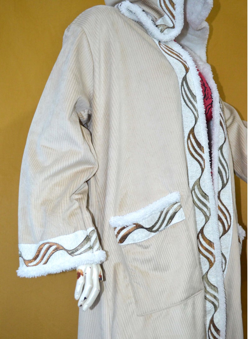 Women Arabian Winter Coat with Hoodie - Image 3
