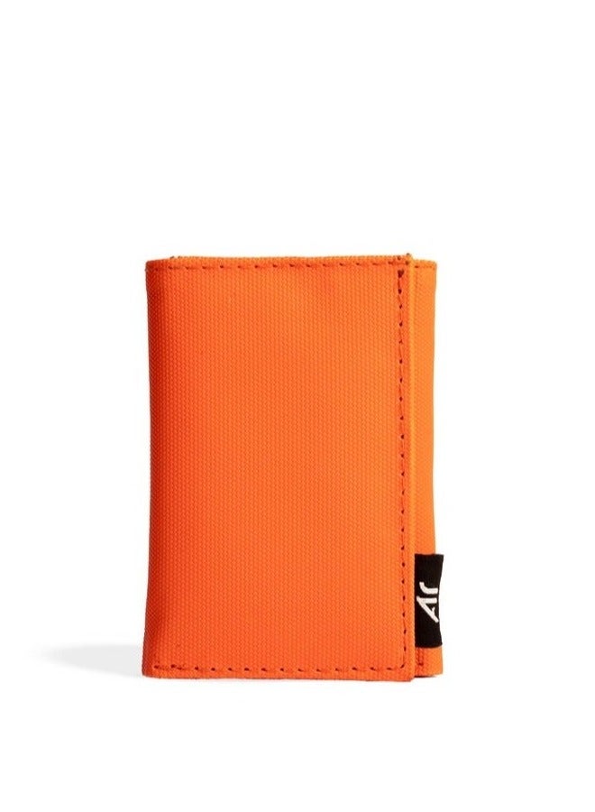 ايه ار سابلاي Ar Tri Wallet من Arij Bags | محفظة قماش مقاوم للمياه، تصميم ثلاثي الطي، 7 جيوب للكروت، جيب للنقود، حماية RFID، تصميم عملي للاستخدام اليومي (برتقالي) - Image 1