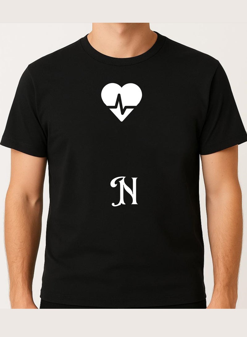 لوحة تيشيرت قطن قابل للتخصيص بحرف من اختيارك مع تصميم قلب - Image 4