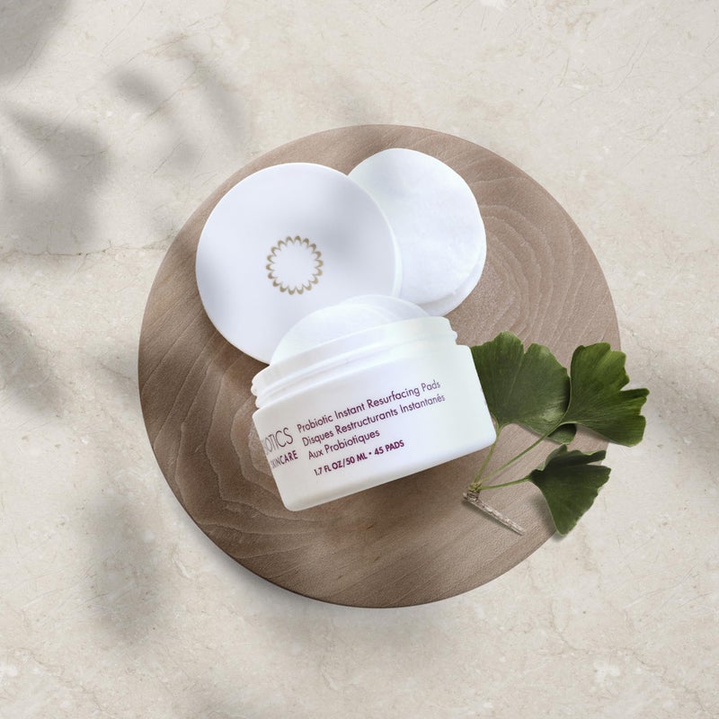 Glowbiotics Probiotic Instant Facial Resurfacing Pads: Exfoliates, Hydrates, Reduces Fine Lines & Pores | With Vitamin C & 5% Lactic Acid - Image 4