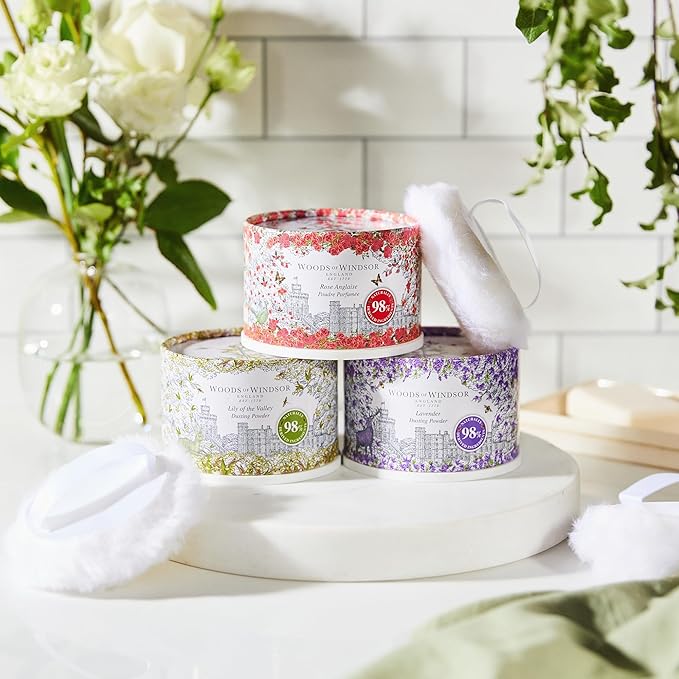 Woods of Windsor Lavender Dusting Powder Talc for her