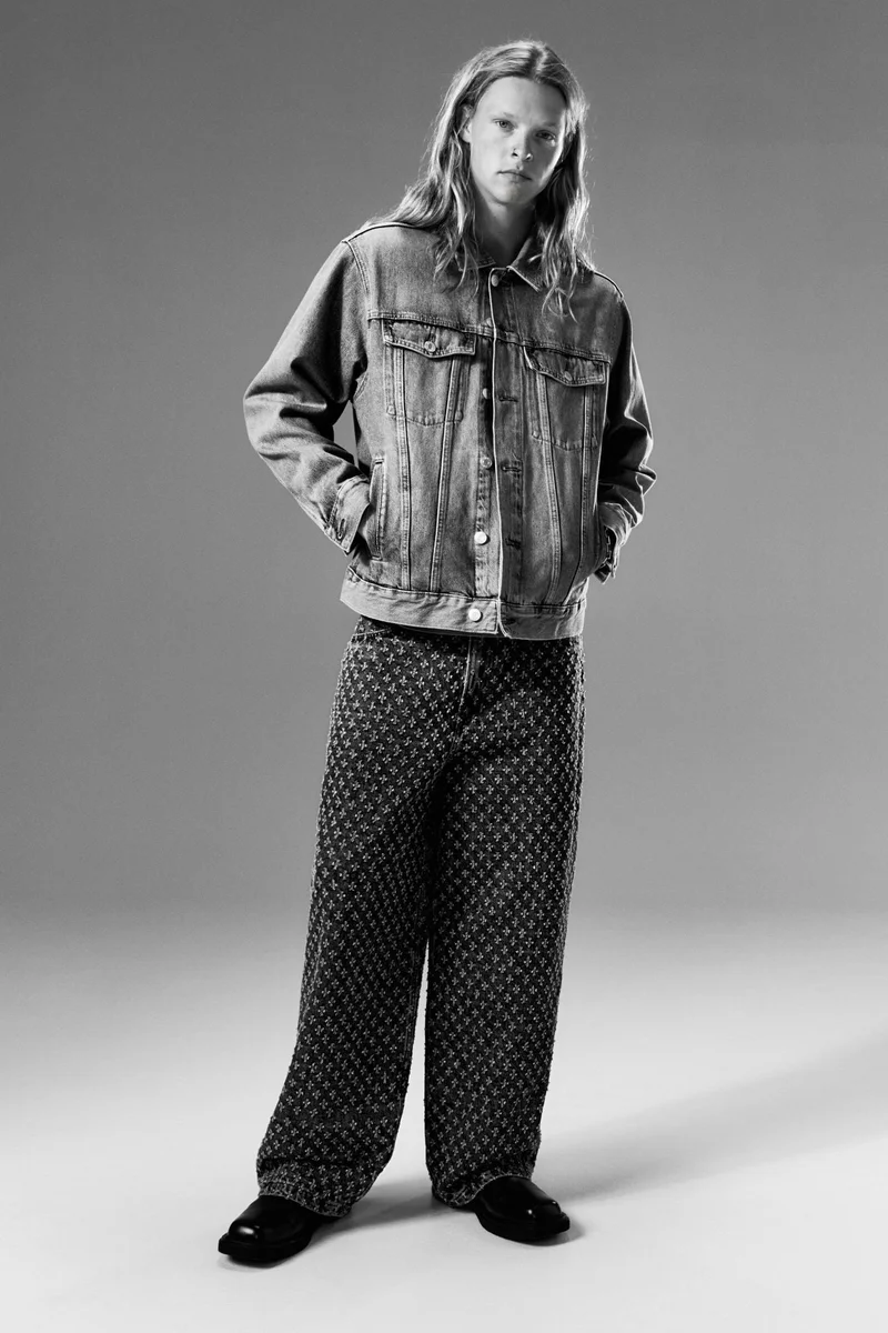 H&M Super Baggy Jeans