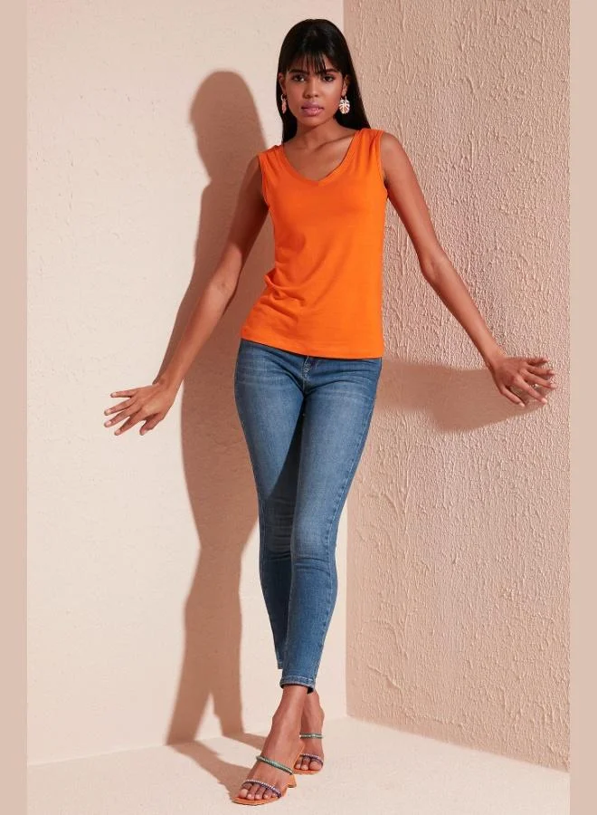 Lela Lela Thick Strapped V-Neck Blouse Women's Blouse 5864384