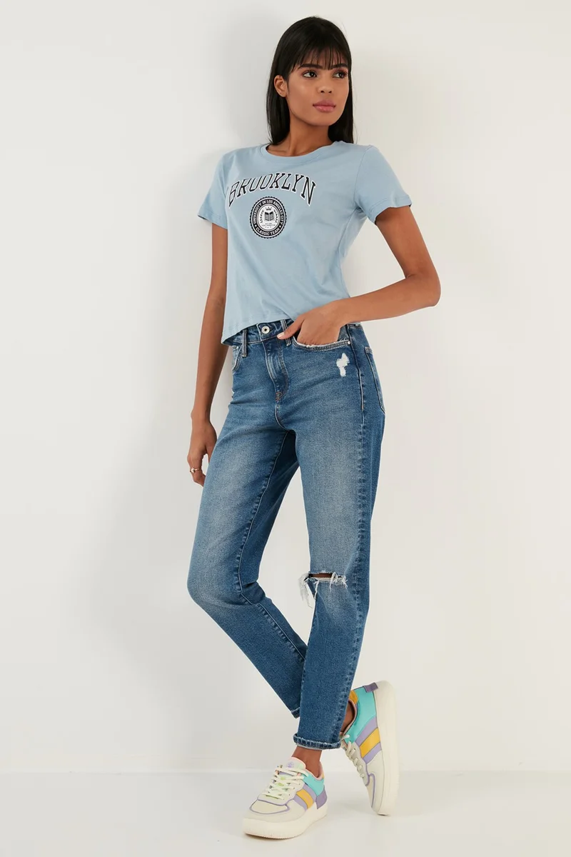 ليلا Brooklyn Printed Crew Neck Slim Cut T Shirt Women's T Shirt 5864581