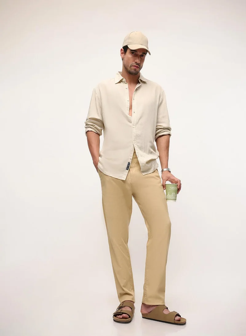 دينيس لينغو Khaki Cotton Blend Solid Print Straight Fit Chinos Trouser For Men