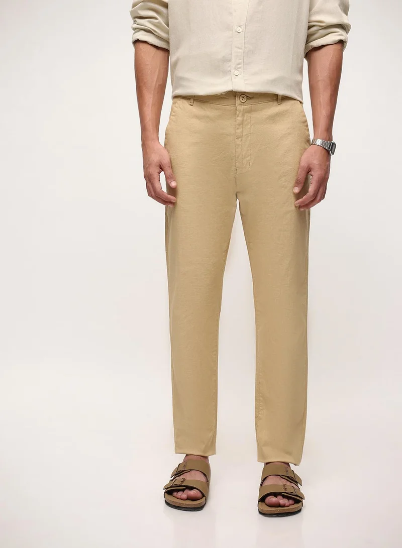 دينيس لينغو Khaki Cotton Blend Solid Print Straight Fit Chinos Trouser For Men