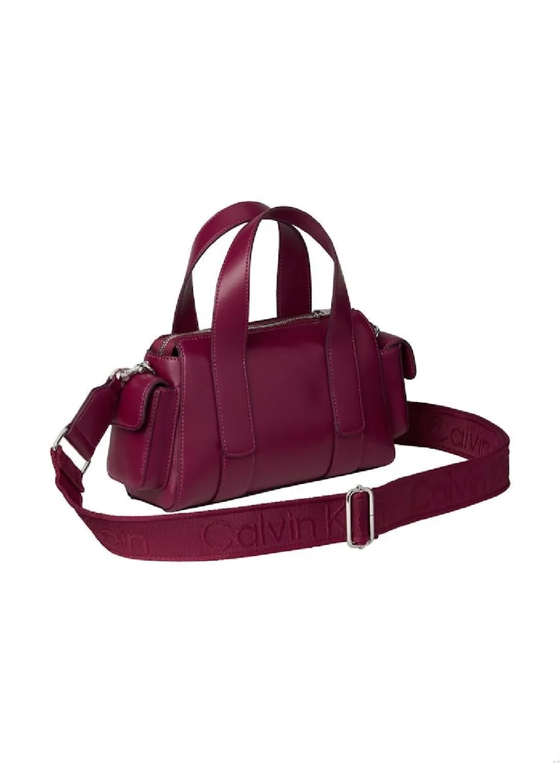 كالفن كلاين حقيبة كروس جاكار