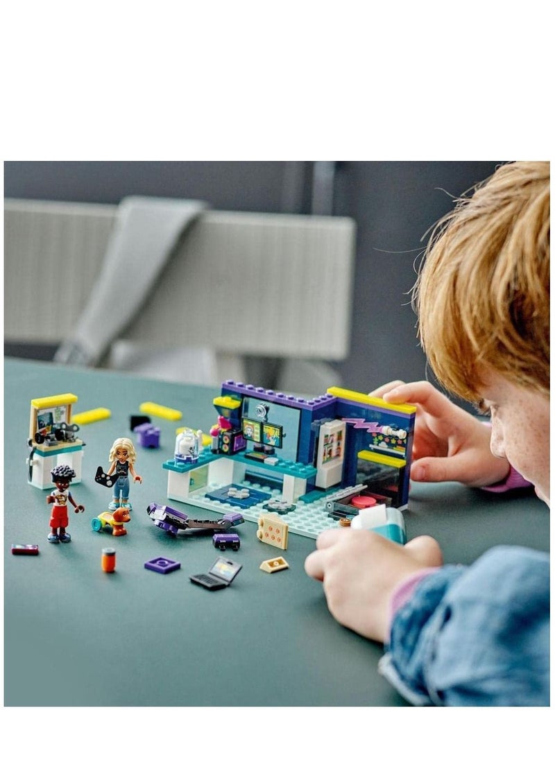 LEGO Friends Nova's Room Set 41755  - Image 2