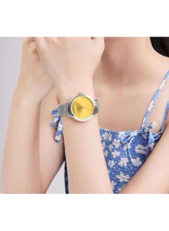 NAVIFORCE Elegant Women's Quartz Watch Stylish Round Dial with Minimalist Design Stainless Steel Mesh Strap Fashionable Timepiece for Everyday Wear and Special Occasions  - Image 3