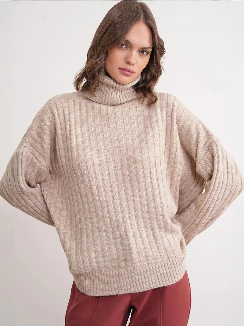 Mixray Beige Natural Mixray Oversize Ribbed Turtleneck Sweater for Women | Best Price UAE