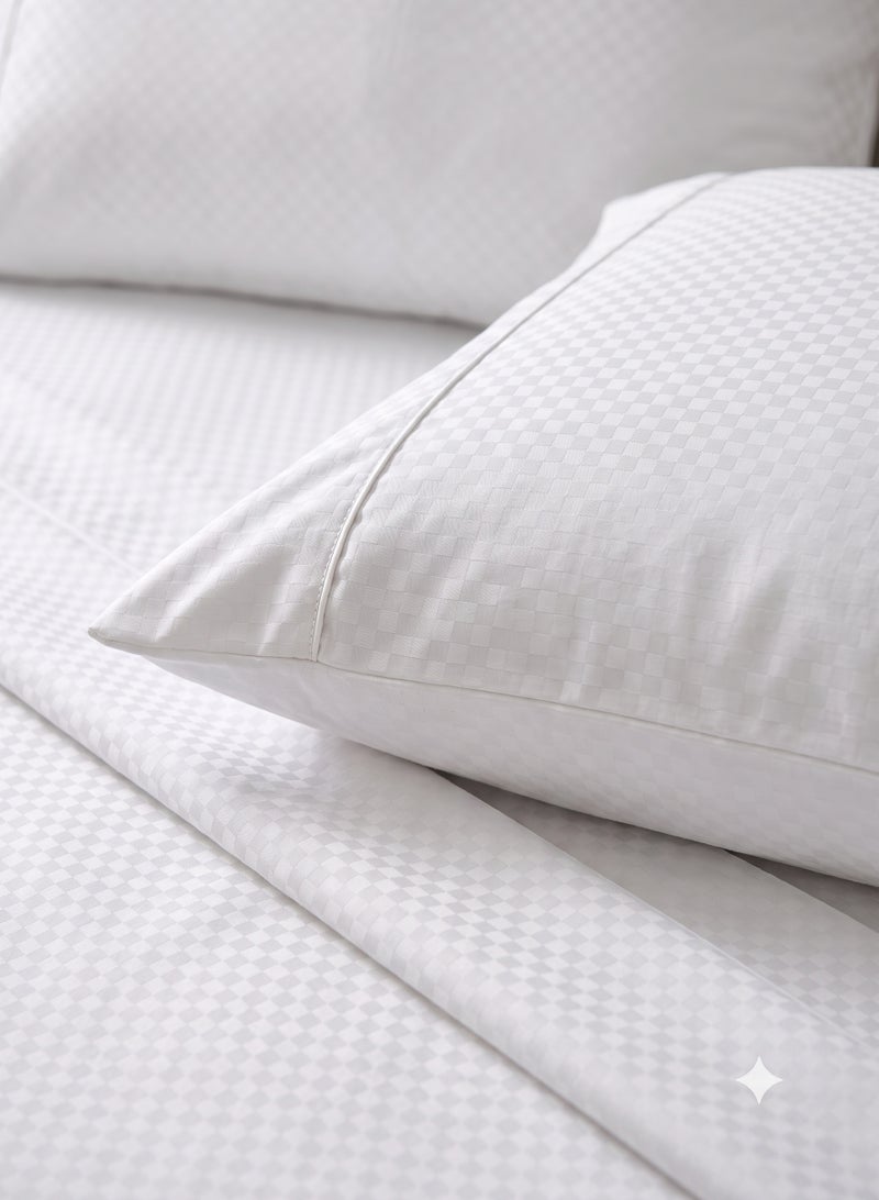 ZEESQUARE 4-Piece Luxury Printed Microfiber Bed Sheet Set | Mini Check Pattern Bedding Set with Flat Sheet, Fitted Sheet & 2 Pillow Covers | Soft Breathable Hotel Quality Bed Sheets for King, Queen & Single Beds - Image 2