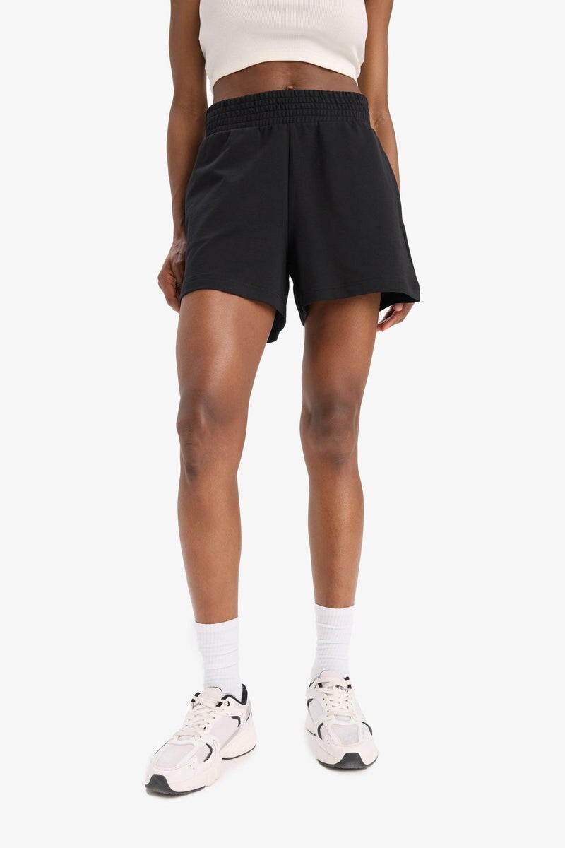 DeFacto Woman DeFactoFit Oversize Fit Short Leg Sports Shorts - Image 1