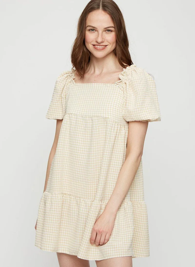 DOROTHY PERKINS Checked Puff Sleeve Tiered Dress