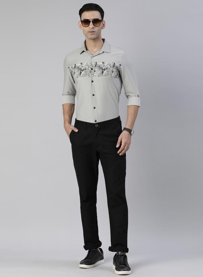 بوشيرت قميص رمادي بطبعة لوحات رمادية - Image 5