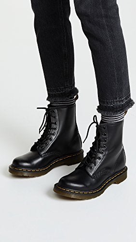 Dr Martens حذاء دكتور مارتنز النسائي 1460 جلد ناعم 8 عيون، أسود، 9 - Image 3
