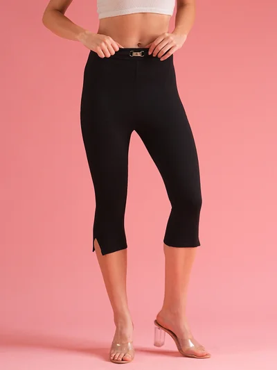 globus Women Black Skinny Fit High Rise Capris