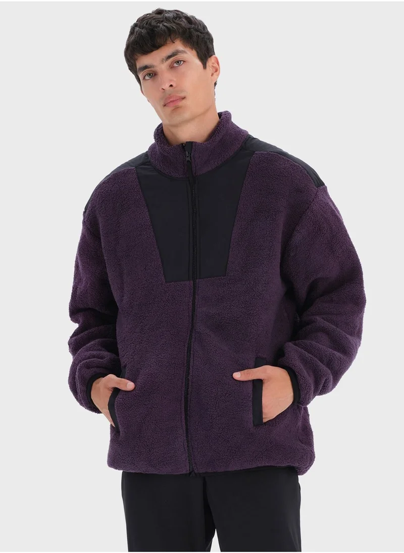 داجي Pocket Zippered Sweatshirt