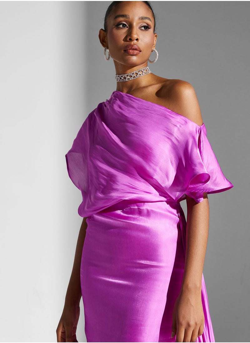 Namshi X Zena Louay Zena Louay Off Shoulder Dress With Trail  - Image 3