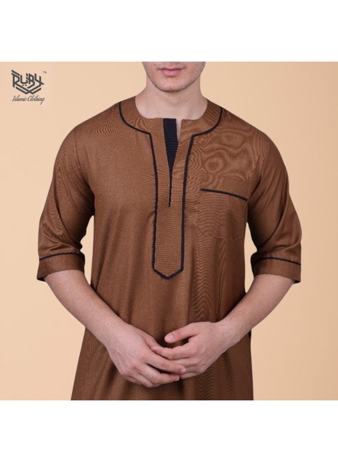 روبي للملابس الإسلامية ثوب رجالي بأكمام قصيرة وياقة دائرية تقليدي جلابية | رداء للرجال | جبة | كندورة | موكا - Image 3
