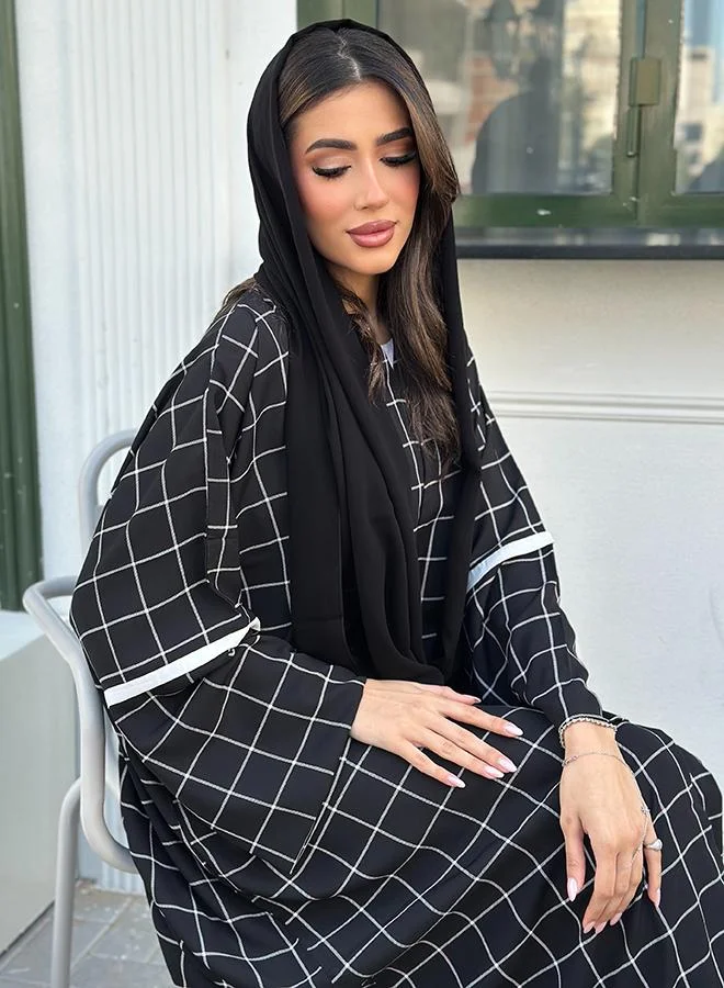 Fennah Chiffon Bisht abaya
