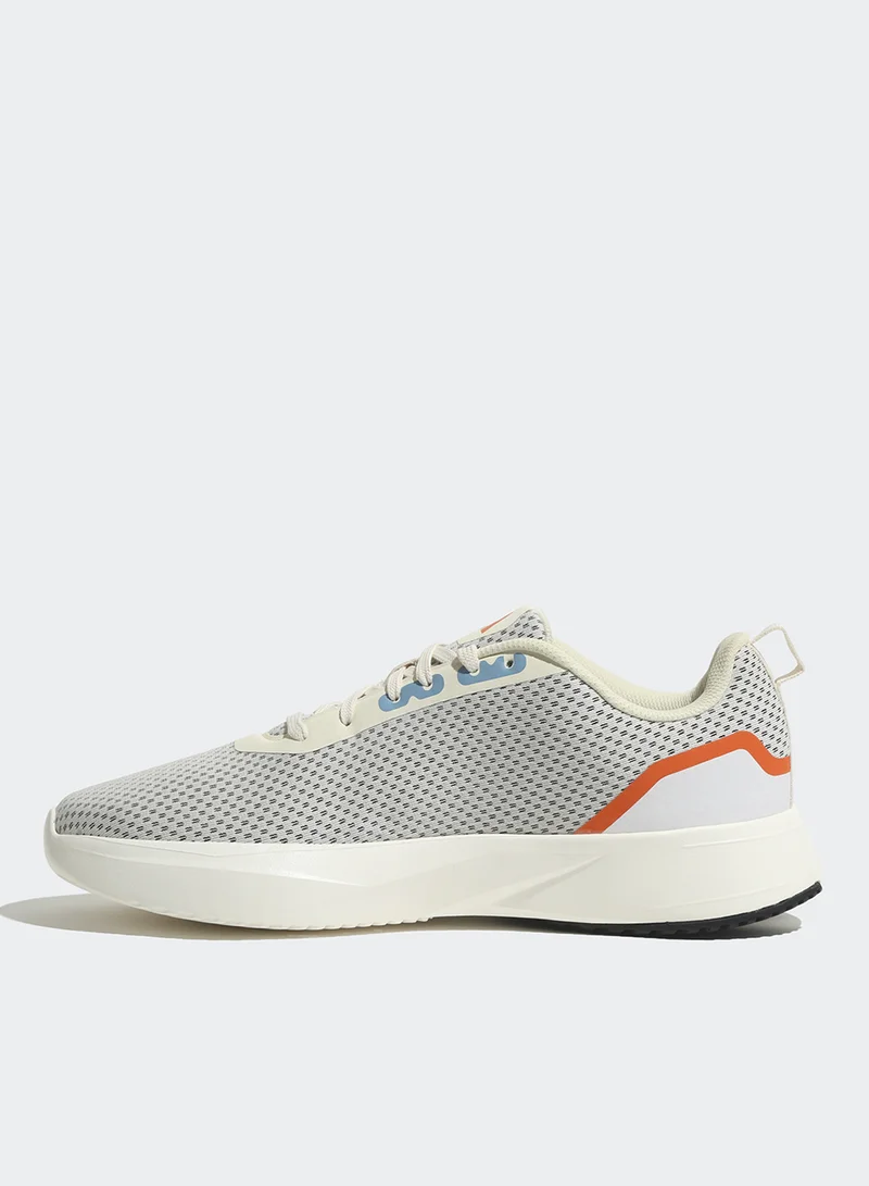 adidas حذاء رياضي للجري بقاعدة منزلقة