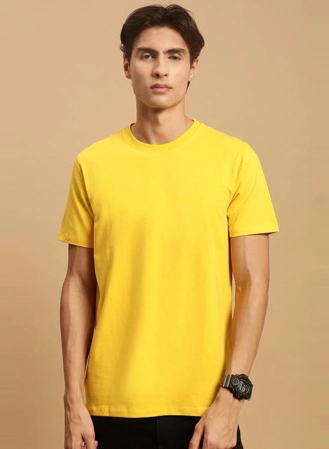 ECOLORE Men Mustard Crew Neck Slim Fit T-Shirt