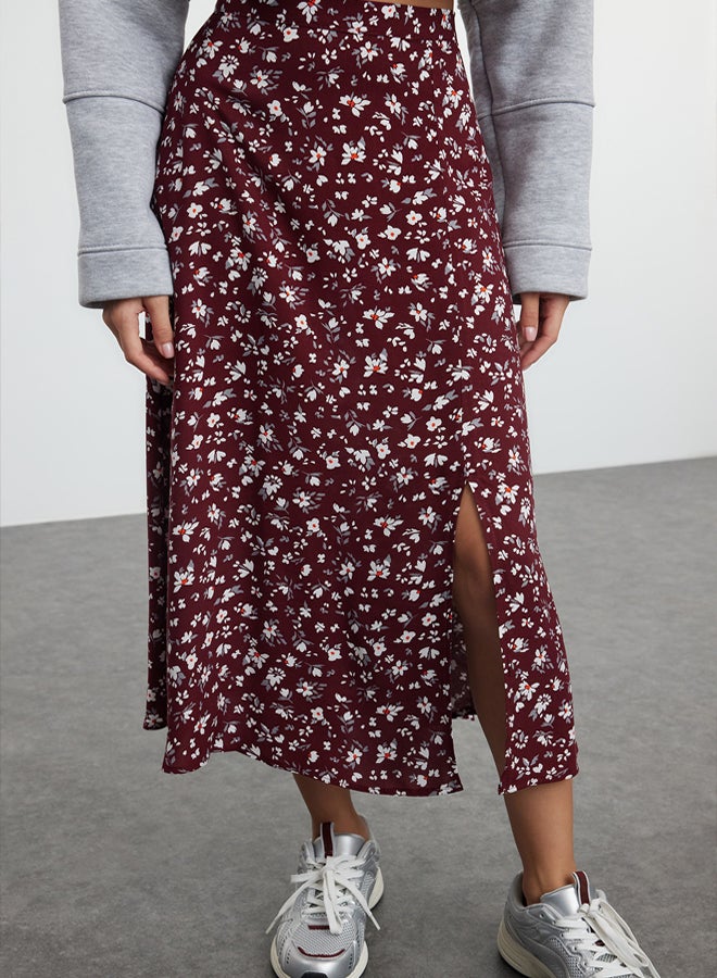 trendyol Burgundy Slit Detail Floral Patterned Viscose Fabric Midi Woven Skirt  - Image 3