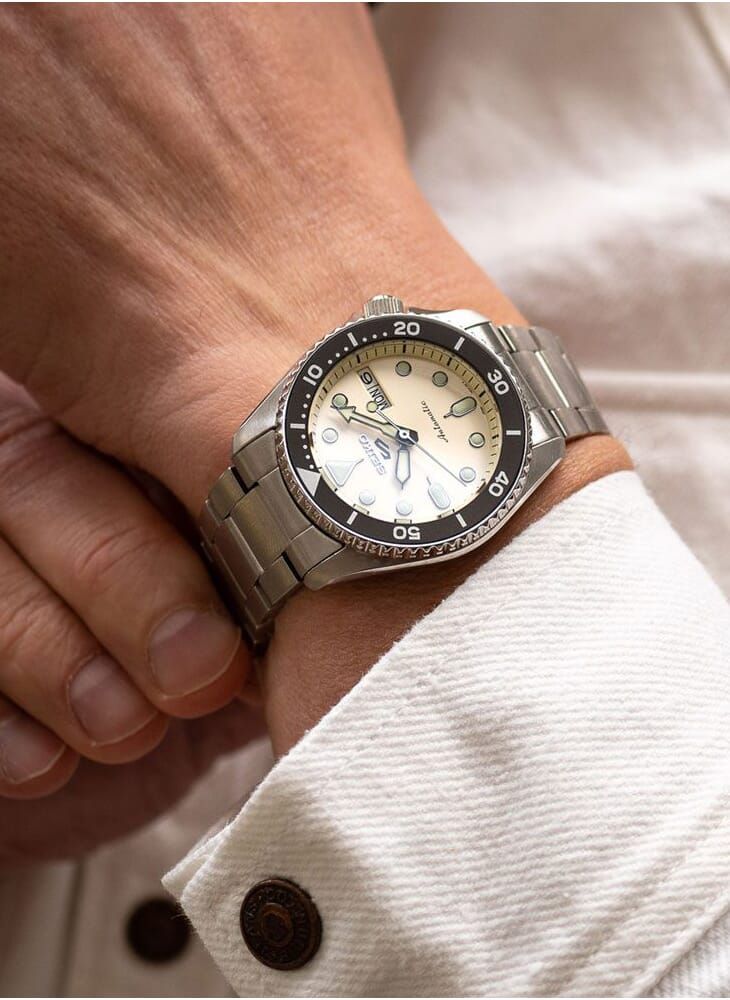 Seiko 5 Sports SKX 38mm Mono Stainless Steel Bracelet SRPK31K1 - Image 5