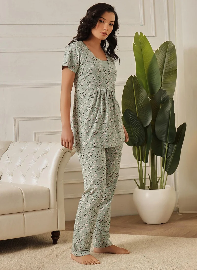 Clovia Green Clovia Floral Print Feeding Top & Pyjama Set in Light Green - 100% Cotton for Women | Best Price UAE