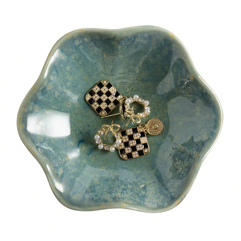 Mecaikru Ceramic Trinket Dish, Ring Tray, Decorative Jewelry Dish for Earrings Necklaces Watch Keys, for Women - Image 1