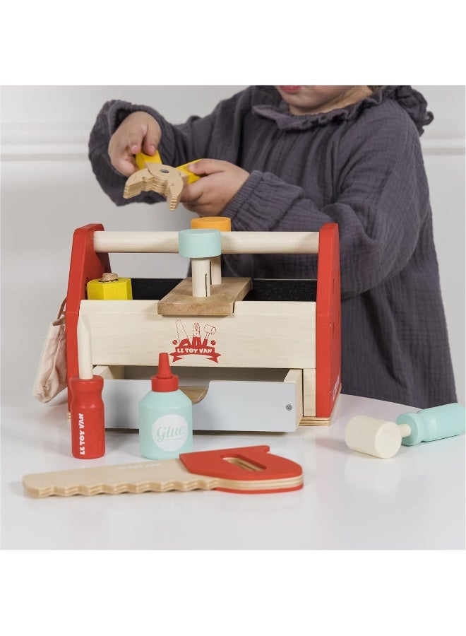 Le Toy Van لي توي فان - مجموعة صندوق أدوات خشبي تعليمي للسيارات والبناء للعب الأدوار | أدوات خشبية للعب التظاهر للأولاد - مناسبة للأطفال من 3 سنوات وما فوق، مجموعة صندوق أدوات مكونة من 12 قطعة - Image 5