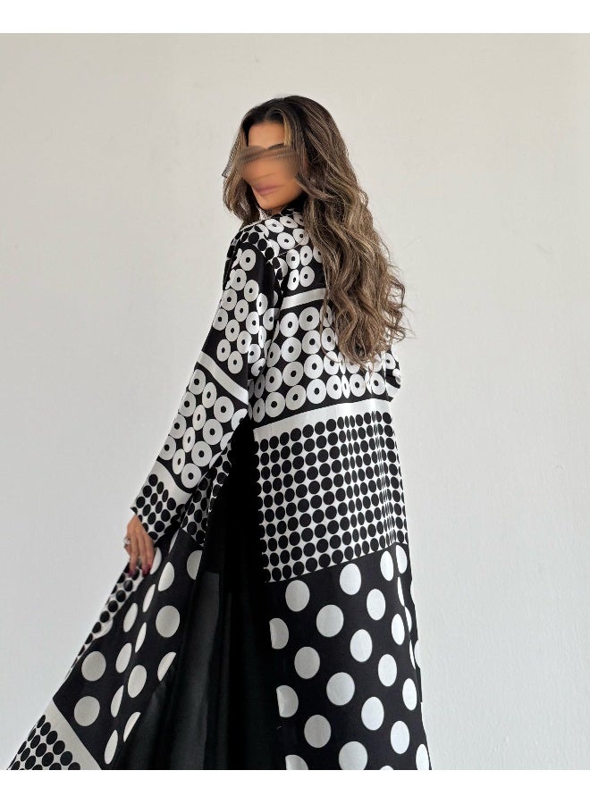 آية MW1548 عباية منقط اسود وابيض - Image 3