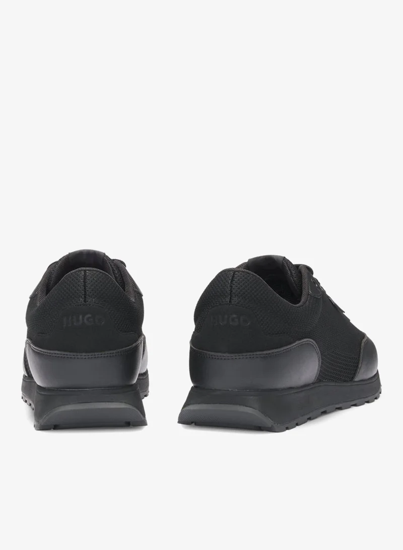 هوجو سنيكرز بنسيج محبوك مع لمسات جلد صناعي