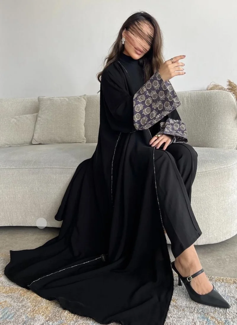 Lusin Abaya Royal Crepe Abaya with Luxe Folded Indian Linen Sleeves