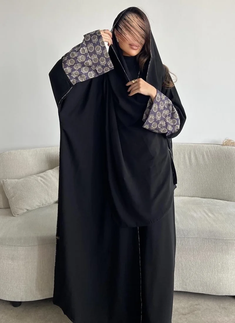 Lusin Abaya Royal Crepe Abaya with Luxe Folded Indian Linen Sleeves