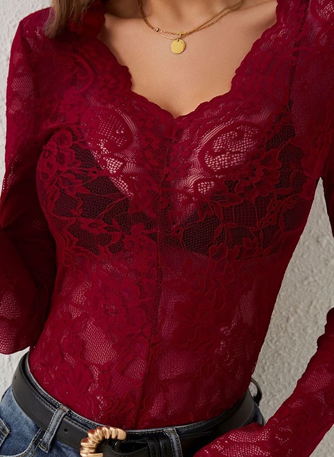 YUNIQEE بلوزة طويلة الأكمام من الدانتيل الشفاف باللون الماروني للنساء - Image 3