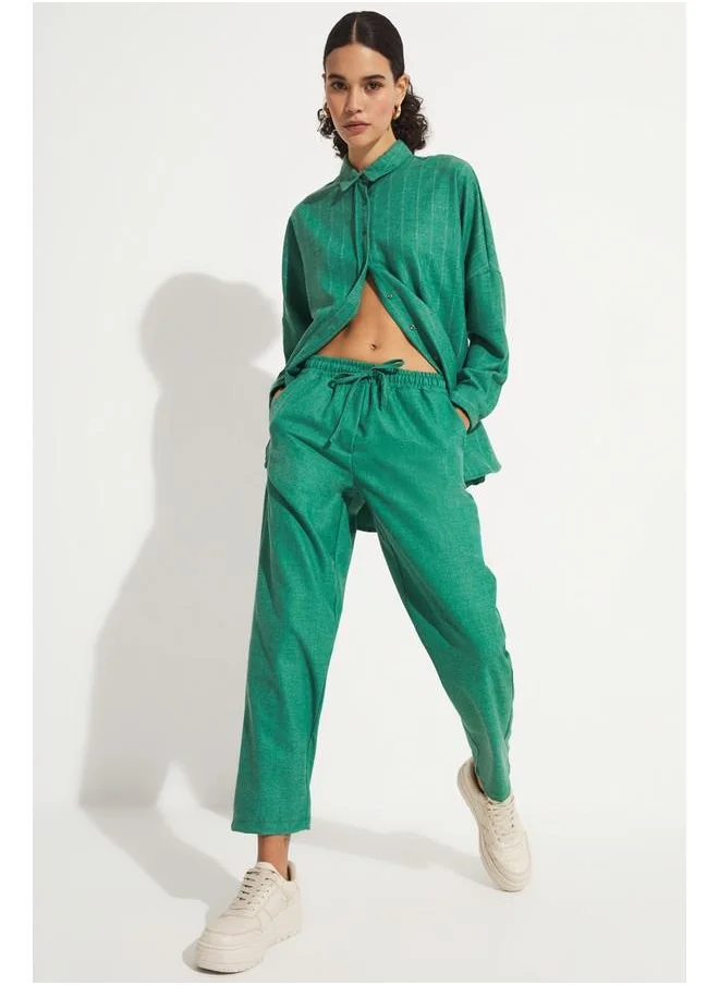 جون June Exclusive Elastic Waist High Waist Linen Blend Jogger Self Patterned Trouser Green