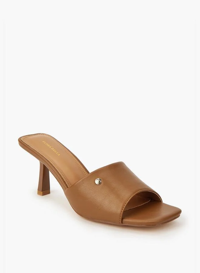 فلورا بيلا من شو إكسبرس صنادل نسائية بكعب خنجر سهلة الارتداء