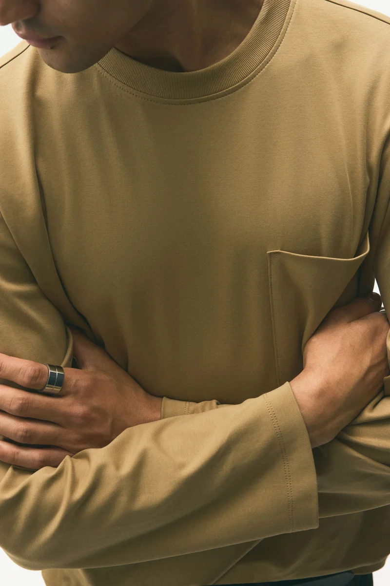 اتش اند ام بلوزة جيرسيه بأكمام طويلة وبقصة واسعة