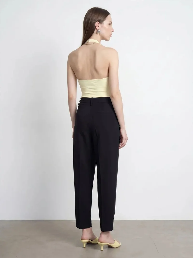 ديلفين Dilvin High-Waist Wide-Leg Crepe Trousers