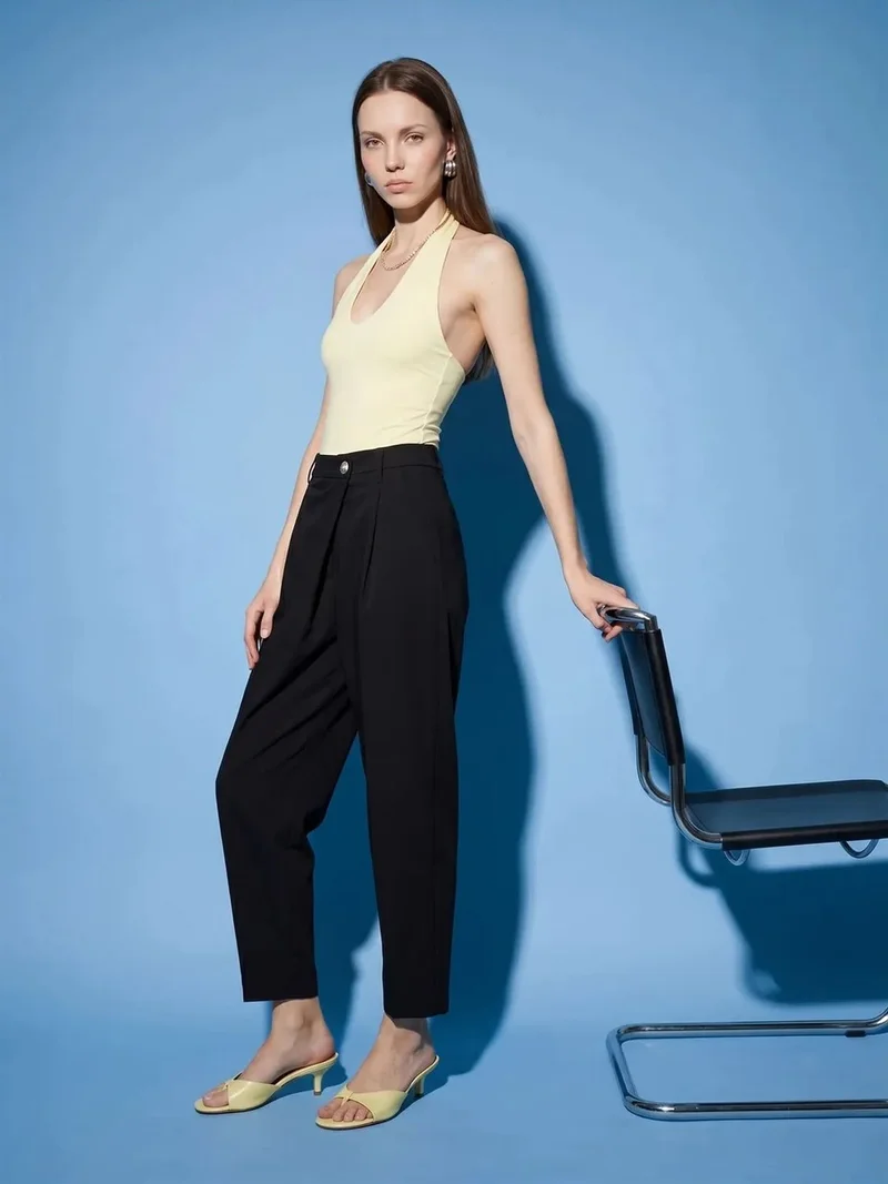 ديلفين Dilvin High-Waist Wide-Leg Crepe Trousers