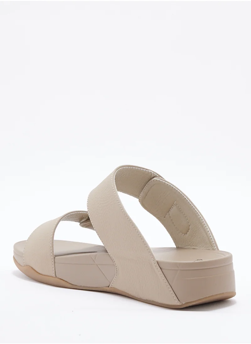 روبرت وود Arabic Sandals