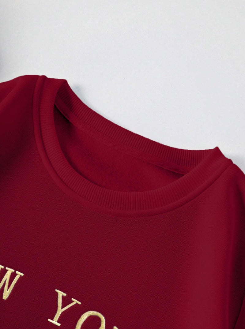 Hilinker Women's Graphic Crewneck Sweatshirts Cute Pullover Casual Loose Long Sleeve Tops Burgundy New York Medium - Image 5