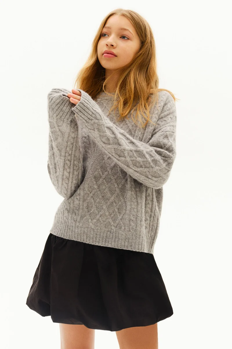 اتش اند ام تنورة بالون