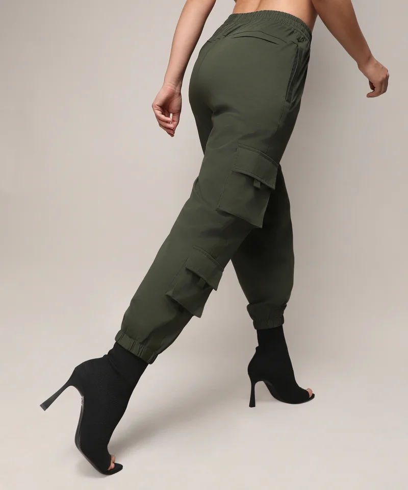 Campus Sutra Women's Forest Green Cuffed Hem Cargo Trousers