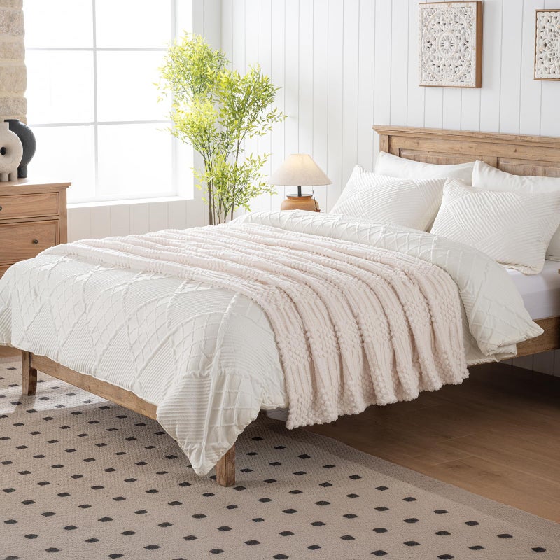 Lussena 50x70 Inch Beige Throw Blanket - Soft & Fluffy Fleece, Cute & Aesthetic, Perfect for Sofa, Couch, Chair, Bed, Living Room & Bedroom, All-Season Use, Plush & Cozy Decorative Blanket - Image 4